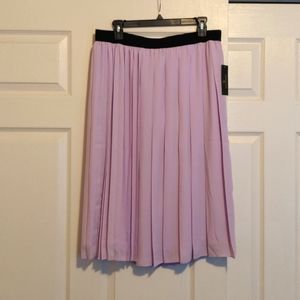 Pleated skirt